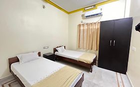 Hotel Manokamna