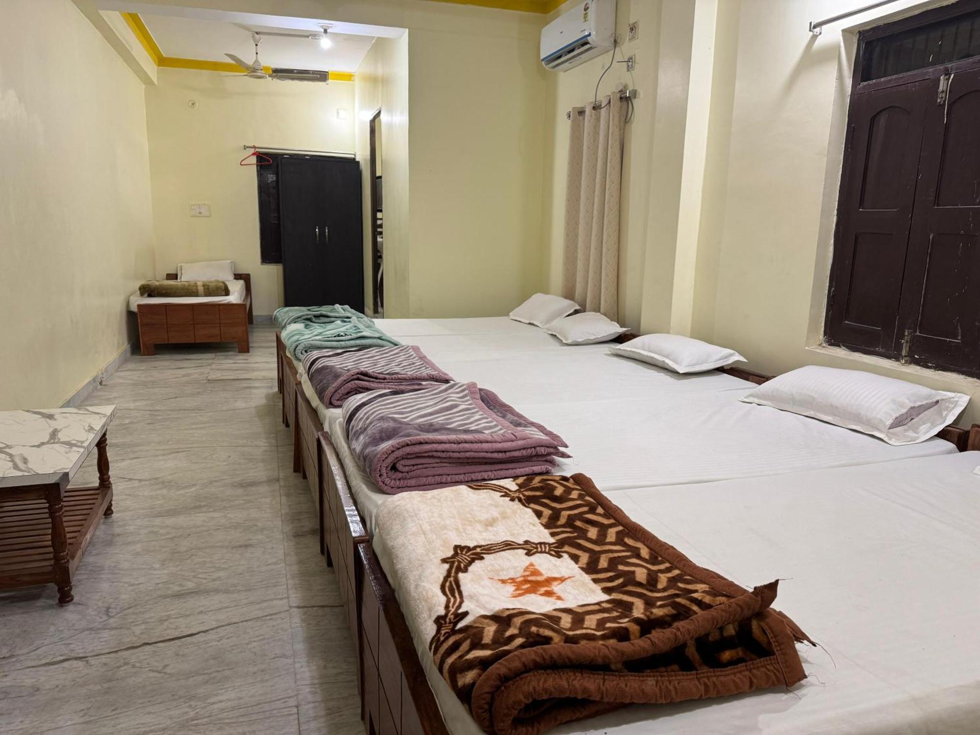 Hotel Manokamna Bodh Gaya Exterior photo